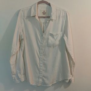 White long sleeved shirt
